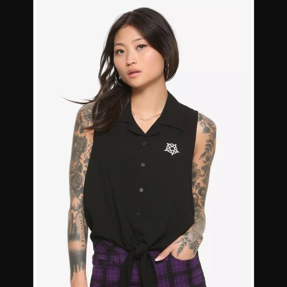 Wicked Fun Tie-Front Girls Woven Button-Up Tank Top - Picture 2 of 7